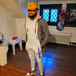 Meet your Posher, Brandon